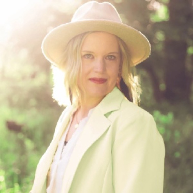 Andrea Olson — Leading a Small Team with Excellence